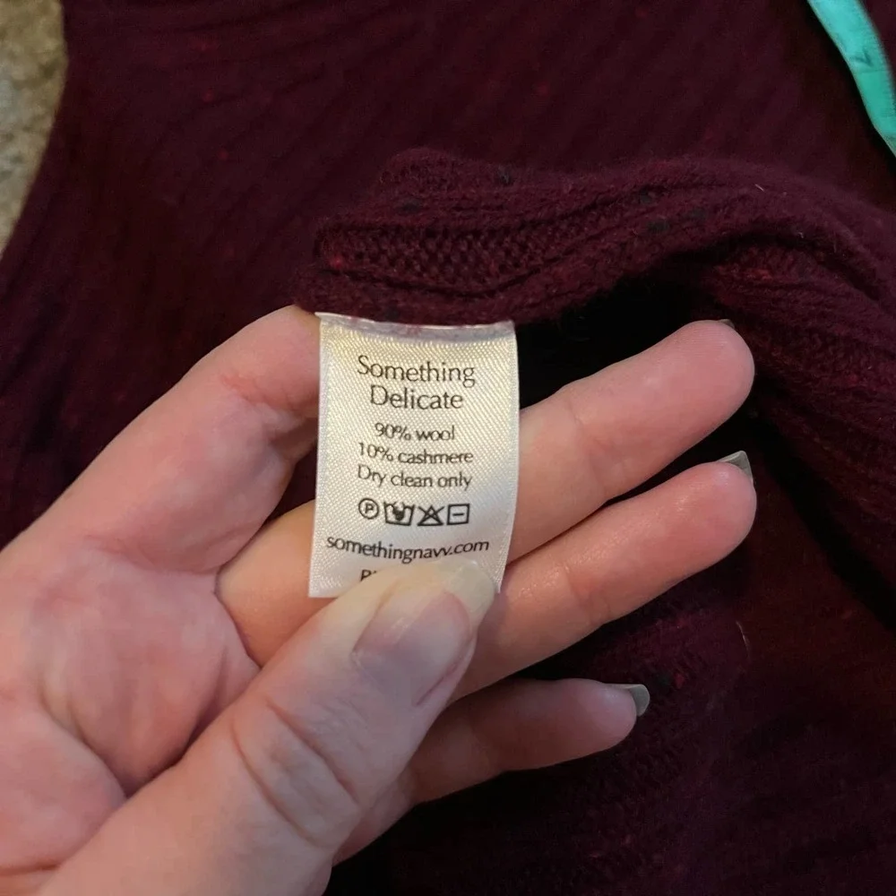 Something navy heathered‎ burgundy mock / turtleneck wool cashmere sweater small